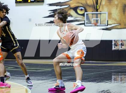 Thumbnail 2 in Kemp vs. Kaufman (Kaufman Holiday Tournament) photogallery.