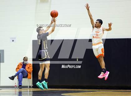 Thumbnail 2 in Kemp vs. Kaufman (Kaufman Holiday Tournament) photogallery.