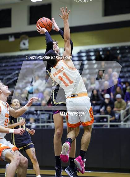 Thumbnail 3 in Kemp vs. Kaufman (Kaufman Holiday Tournament) photogallery.