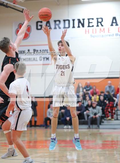 Thumbnail 1 in Skowhegan @ Gardiner photogallery.