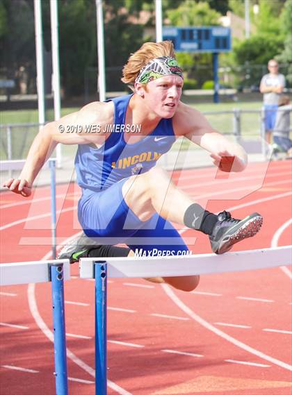 Thumbnail 1 in CIF Sac-Joaquin Section Masters  photogallery.