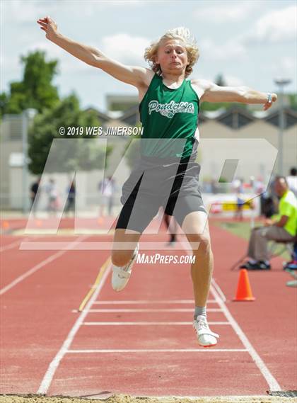 Thumbnail 2 in CIF Sac-Joaquin Section Masters  photogallery.