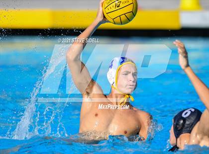 Thumbnail 1 in Grossmont @ La Jolla photogallery.