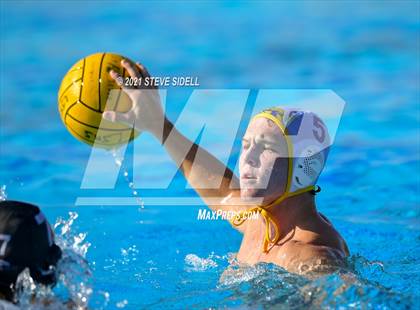 Thumbnail 1 in Grossmont @ La Jolla photogallery.