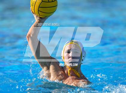 Thumbnail 1 in Grossmont @ La Jolla photogallery.