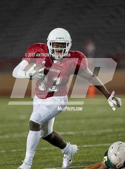 Thumbnail 2 in McClatchy vs. Rio Americano photogallery.