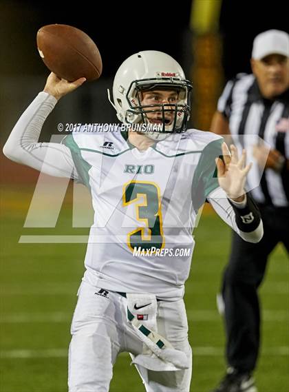 Thumbnail 3 in McClatchy vs. Rio Americano photogallery.