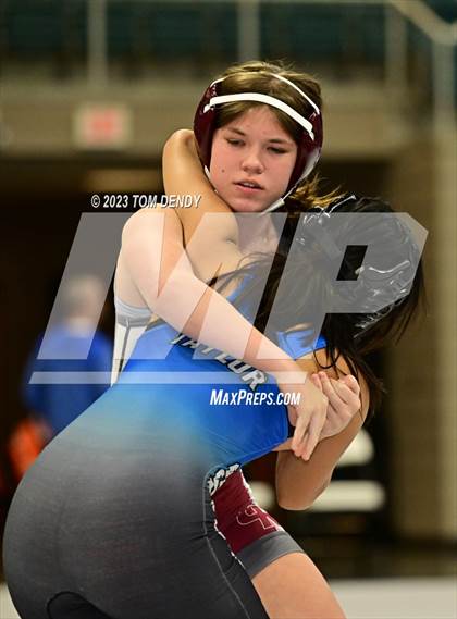 Thumbnail 2 in UIL District 9-6A Championships photogallery.