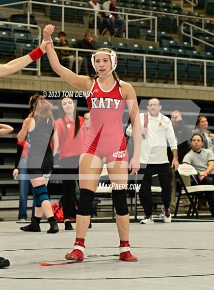 Thumbnail 3 in UIL District 9-6A Championships photogallery.