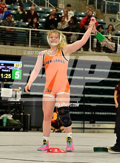 Thumbnail 3 in UIL District 9-6A Championships photogallery.