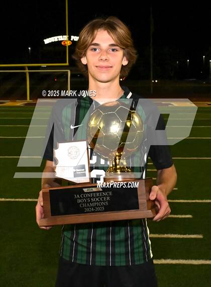 Thumbnail 2 in Yuma Catholic vs. Gilbert Christian (AIA 3A Final - Awards) photogallery.