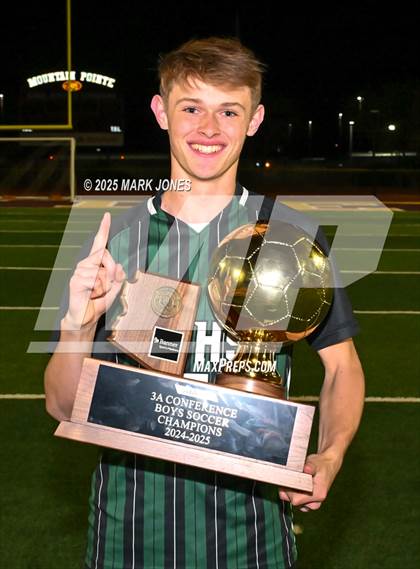 Thumbnail 2 in Yuma Catholic vs. Gilbert Christian (AIA 3A Final - Awards) photogallery.