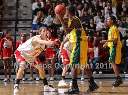 Thumbnail 3 in New London vs. Stratford (CIAC Class L Final) photogallery.
