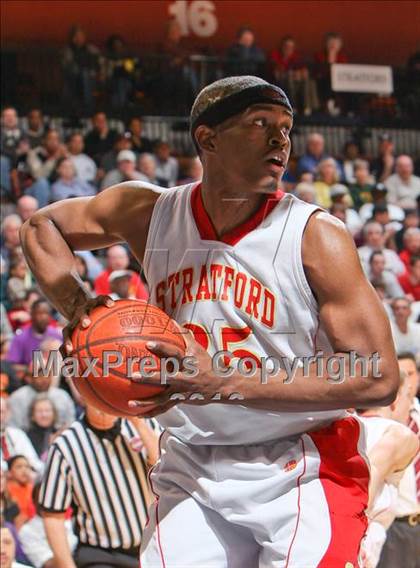 Thumbnail 2 in New London vs. Stratford (CIAC Class L Final) photogallery.