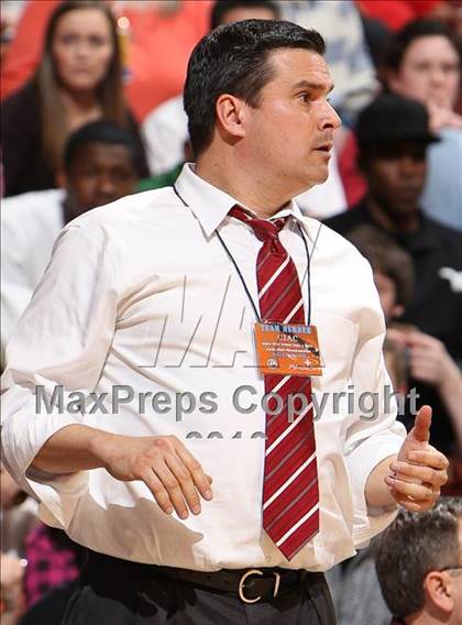 Thumbnail 1 in New London vs. Stratford (CIAC Class L Final) photogallery.