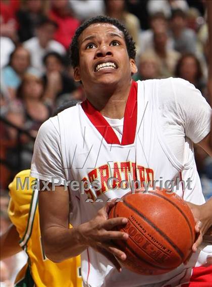 Thumbnail 2 in New London vs. Stratford (CIAC Class L Final) photogallery.