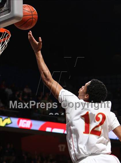 Thumbnail 3 in New London vs. Stratford (CIAC Class L Final) photogallery.