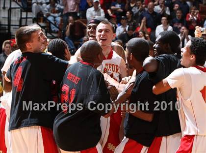 Thumbnail 2 in New London vs. Stratford (CIAC Class L Final) photogallery.