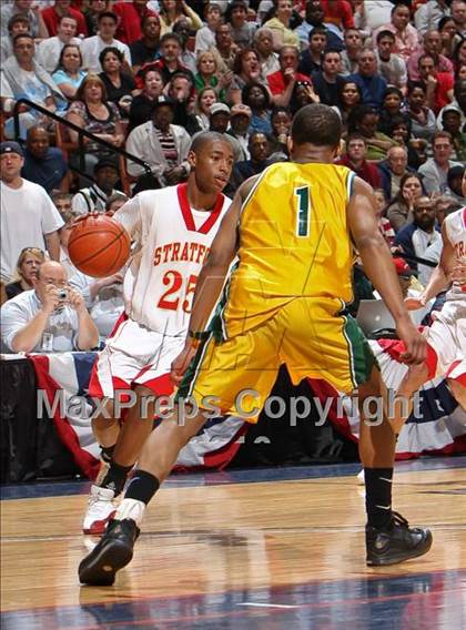 Thumbnail 3 in New London vs. Stratford (CIAC Class L Final) photogallery.