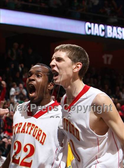 Thumbnail 3 in New London vs. Stratford (CIAC Class L Final) photogallery.