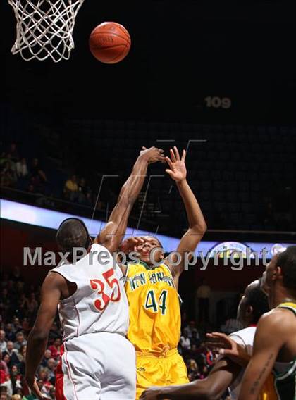 Thumbnail 1 in New London vs. Stratford (CIAC Class L Final) photogallery.