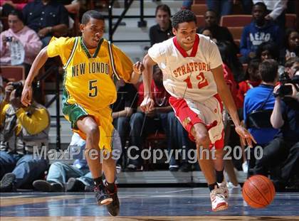Thumbnail 2 in New London vs. Stratford (CIAC Class L Final) photogallery.
