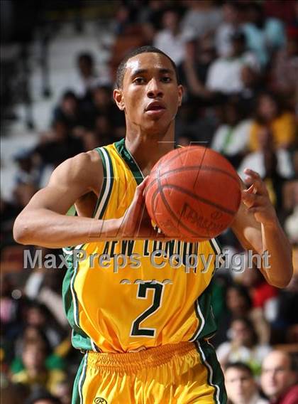 Thumbnail 3 in New London vs. Stratford (CIAC Class L Final) photogallery.