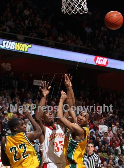 Thumbnail 3 in New London vs. Stratford (CIAC Class L Final) photogallery.