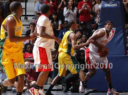 Thumbnail 2 in New London vs. Stratford (CIAC Class L Final) photogallery.