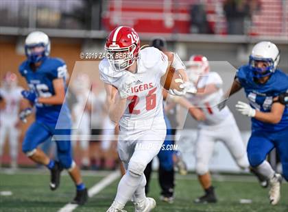 Thumbnail 1 in Beaver vs. Milford (UHSAA 2A Final) photogallery.