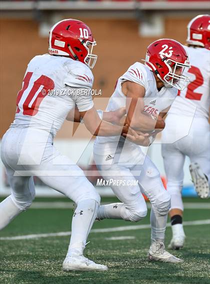 Thumbnail 2 in Beaver vs. Milford (UHSAA 2A Final) photogallery.