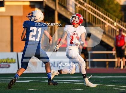 Thumbnail 2 in Beaver vs. Milford (UHSAA 2A Final) photogallery.