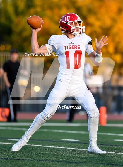 Thumbnail 2 in Beaver vs. Milford (UHSAA 2A Final) photogallery.