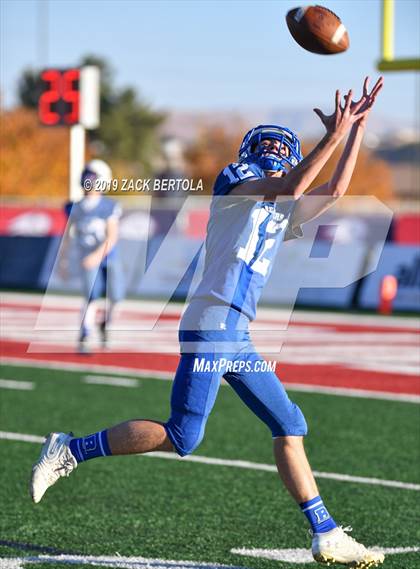 Thumbnail 3 in Beaver vs. Milford (UHSAA 2A Final) photogallery.