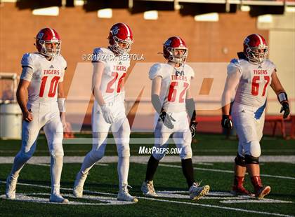 Thumbnail 2 in Beaver vs. Milford (UHSAA 2A Final) photogallery.
