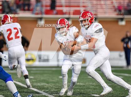 Thumbnail 1 in Beaver vs. Milford (UHSAA 2A Final) photogallery.