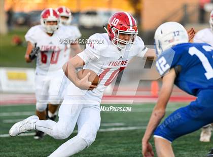 Thumbnail 1 in Beaver vs. Milford (UHSAA 2A Final) photogallery.
