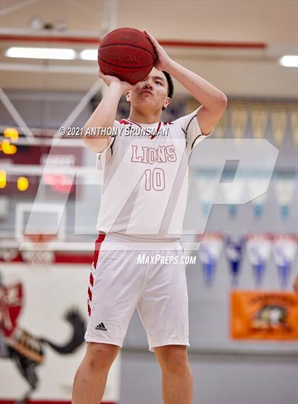 Thumbnail 3 in Chavez vs. McClatchy (Cordova Christmas Classic) photogallery.