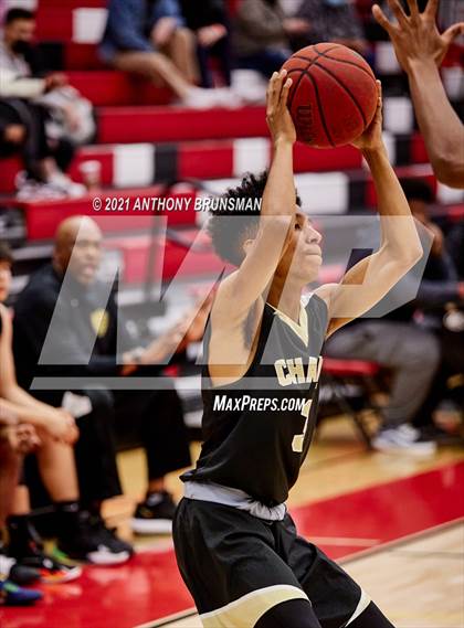 Thumbnail 2 in Chavez vs. McClatchy (Cordova Christmas Classic) photogallery.