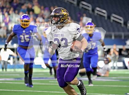 Thumbnail 2 in La Vega vs. Liberty Hill (UIL 4A Division 1 Championship) photogallery.
