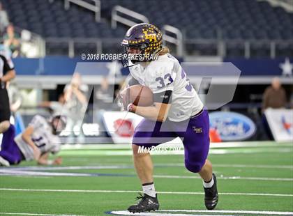 Thumbnail 2 in La Vega vs. Liberty Hill (UIL 4A Division 1 Championship) photogallery.