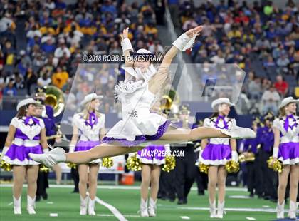 Thumbnail 1 in La Vega vs. Liberty Hill (UIL 4A Division 1 Championship) photogallery.