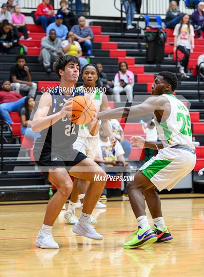 Thumbnail 2 in Community School of Davidson vs West Iredell (North Iredell Holiday Classic) photogallery.