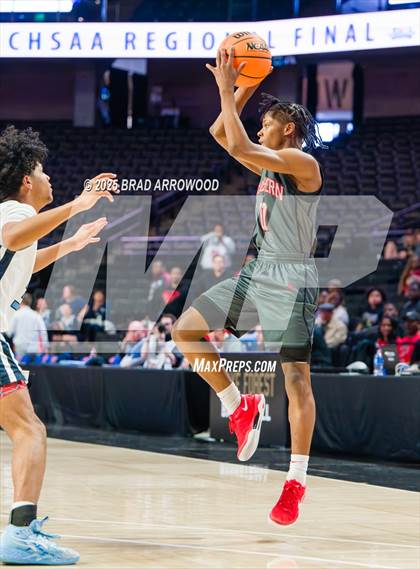 Thumbnail 3 in Southern School of Energy and Sustainability vs Swansboro (NCHSAA 3A Regional Final) photogallery.