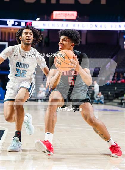 Thumbnail 3 in Southern School of Energy and Sustainability vs Swansboro (NCHSAA 3A Regional Final) photogallery.