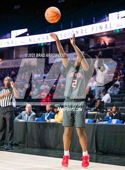 Thumbnail 2 in Southern School of Energy and Sustainability vs Swansboro (NCHSAA 3A Regional Final) photogallery.