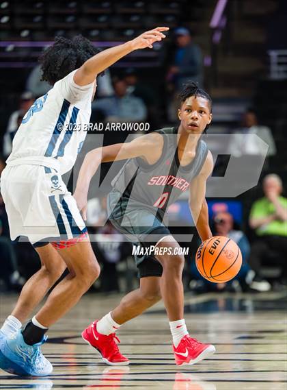Thumbnail 3 in Southern School of Energy and Sustainability vs Swansboro (NCHSAA 3A Regional Final) photogallery.