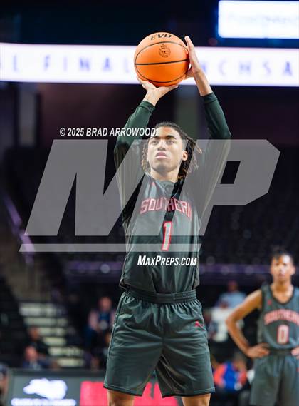 Thumbnail 3 in Southern School of Energy and Sustainability vs Swansboro (NCHSAA 3A Regional Final) photogallery.