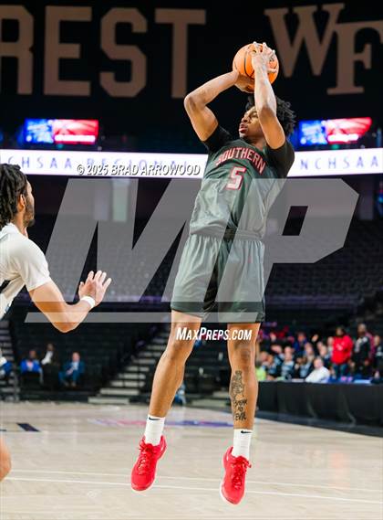 Thumbnail 2 in Southern School of Energy and Sustainability vs Swansboro (NCHSAA 3A Regional Final) photogallery.