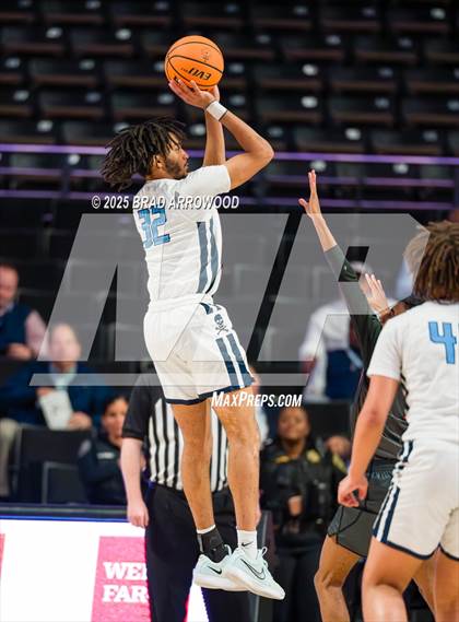 Thumbnail 2 in Southern School of Energy and Sustainability vs Swansboro (NCHSAA 3A Regional Final) photogallery.